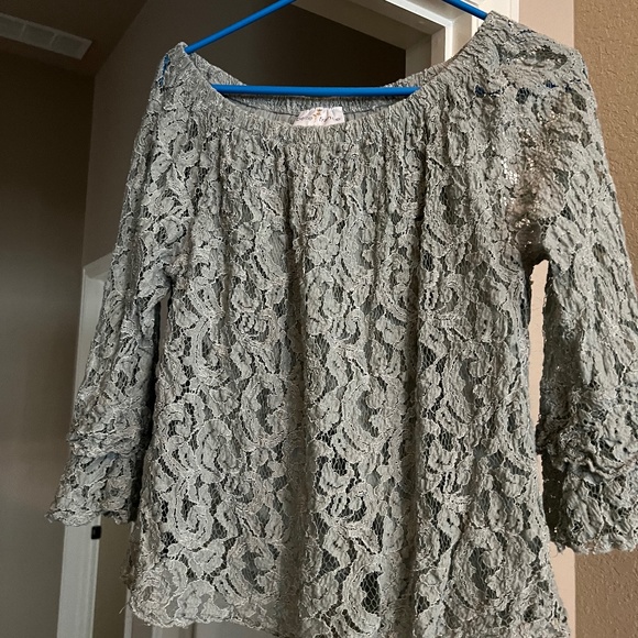 Lace top - Picture 1 of 1